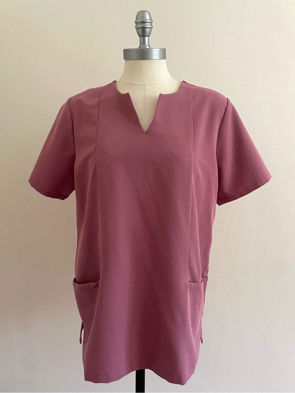 Mandala Notch Neck Scrub Top in Mauve